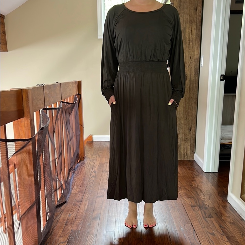 Elegant Black Maxi Dress